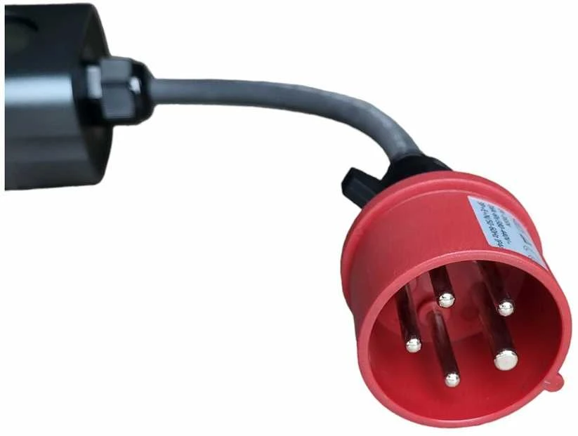 Įkrovimo laidas 480 V - type 2 ( 16A, 3 fazės 11 kW) su Wi-fi funkcija