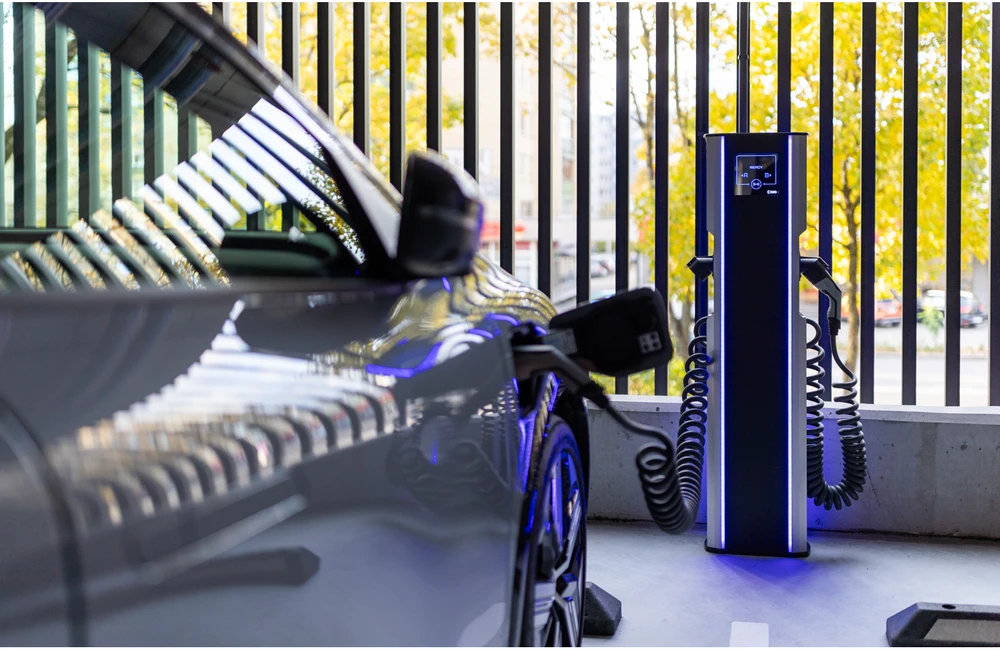 Įkrovimo stotelė CityCharge V2 Plus su įkrovimo laidais