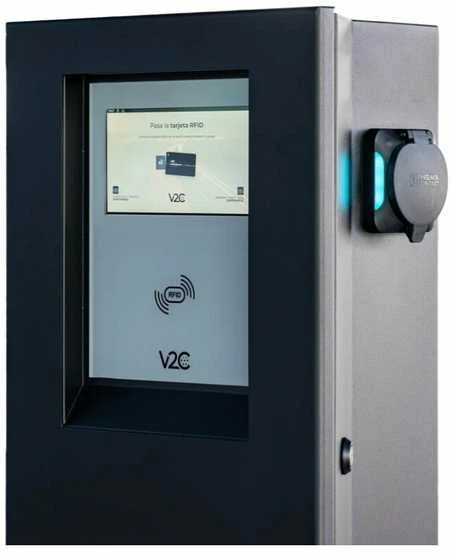 V2C POLE PRO krovimo stotelė (2 × 22 kW)