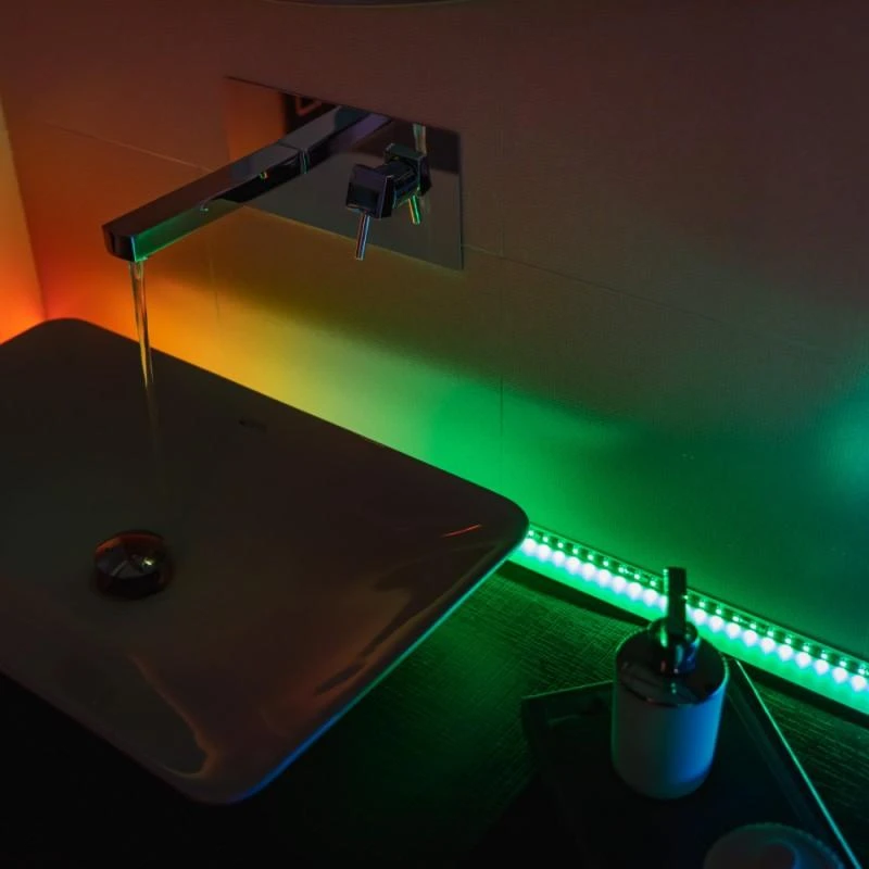 Twinkly Line išmanioji LED juostelė su RGB LED, 1,5 metro, juodas laidas, daugiaspalvė