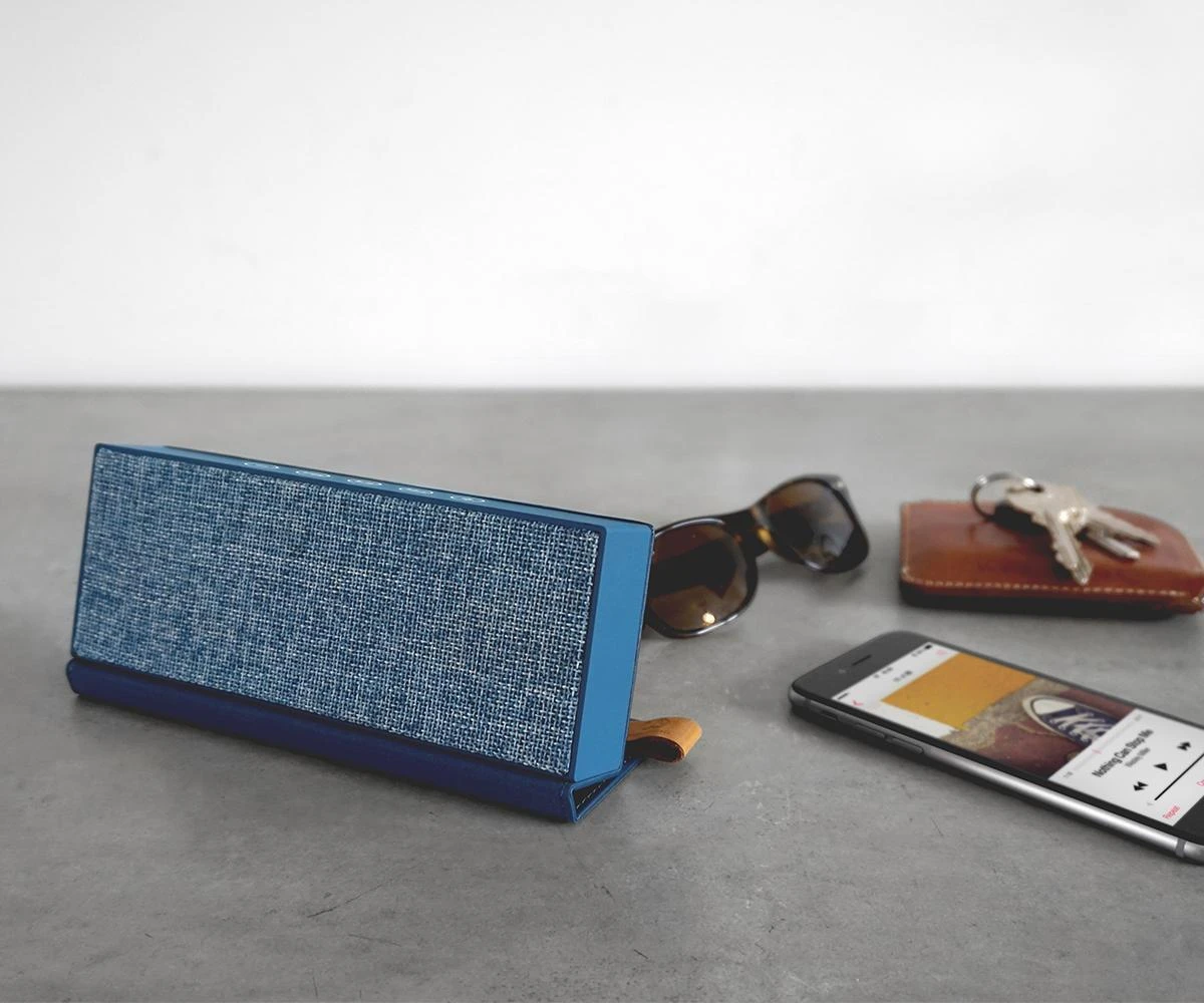 Fresh'n Rebel kolonėlė Rockbox Fold Fabriq Edition indigo spalvos