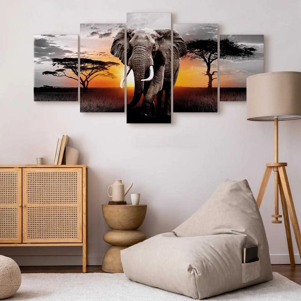 Artgeist Paveikslas - Elephant at Sunset