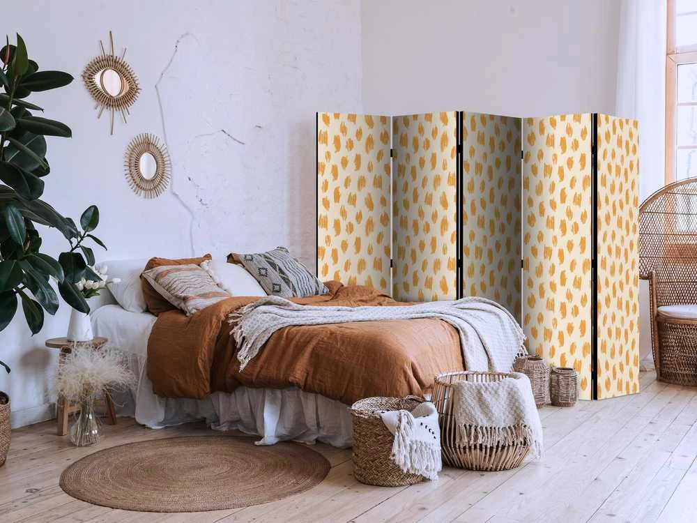 Artgeist Pertvara - Drawn Pattern in Spots and Dots - in Shades of Oranžinis and Ecru