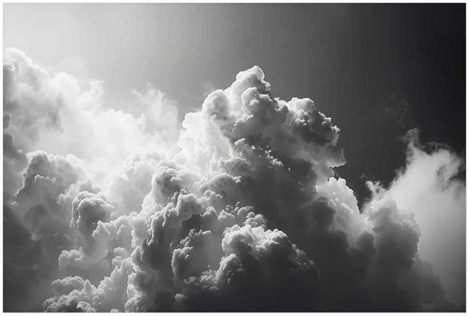 Artgeist Plakatas - Extraordinary Phenomenon: The Sun Illuminating Dark Clouds