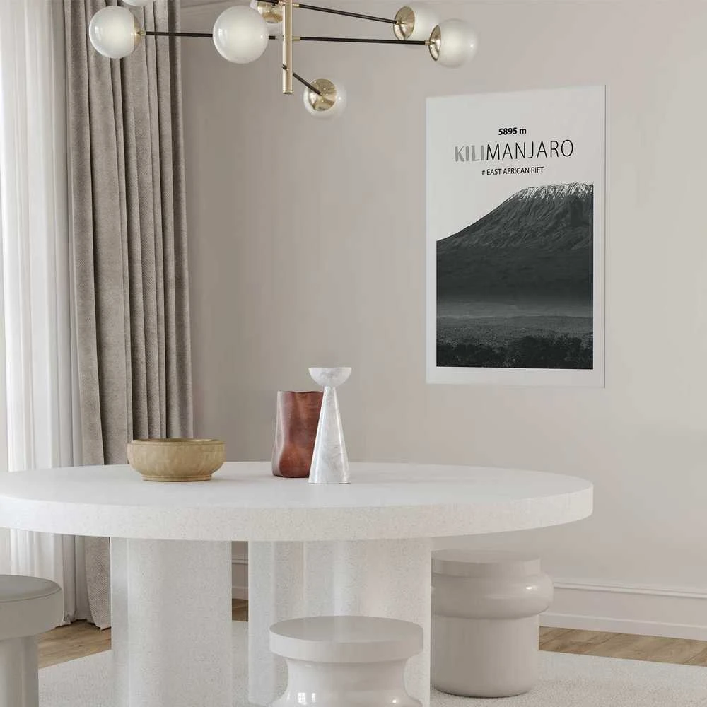 Artgeist Plakatas - The majestic Kilimanjaro mountain peak, crown of mountains, mountain landscape