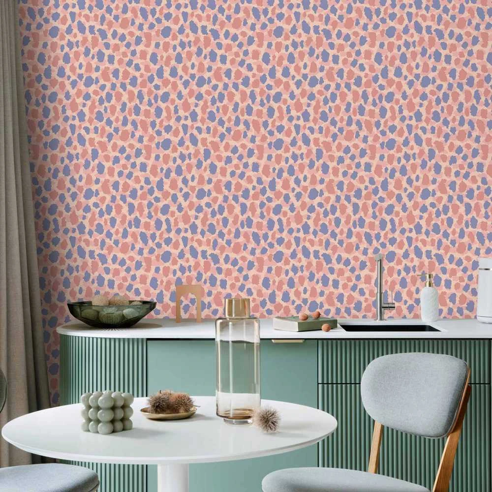 Artgeist Tapetas - Giraffe Pattern - colorful animal pattern in mėlynas-pink spots.