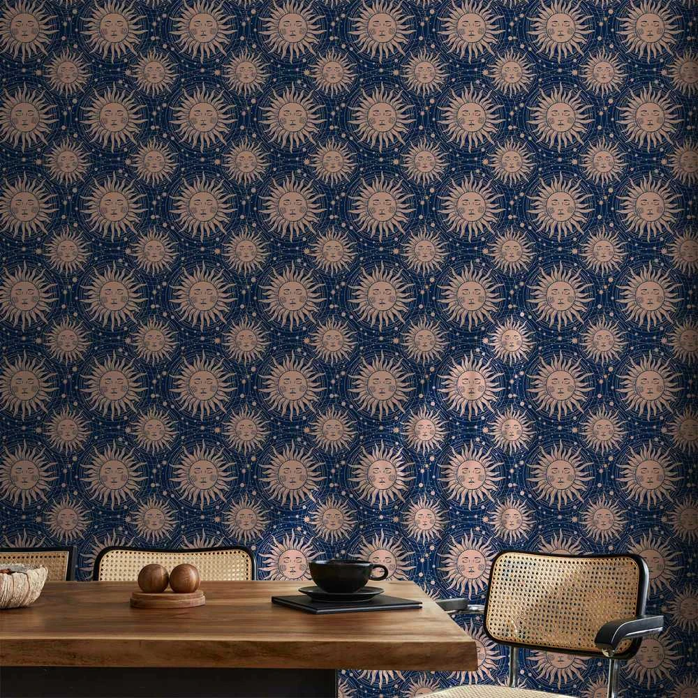 Artgeist Tapetas - Sunny Patterns - Repeating sun motif on a navy background.