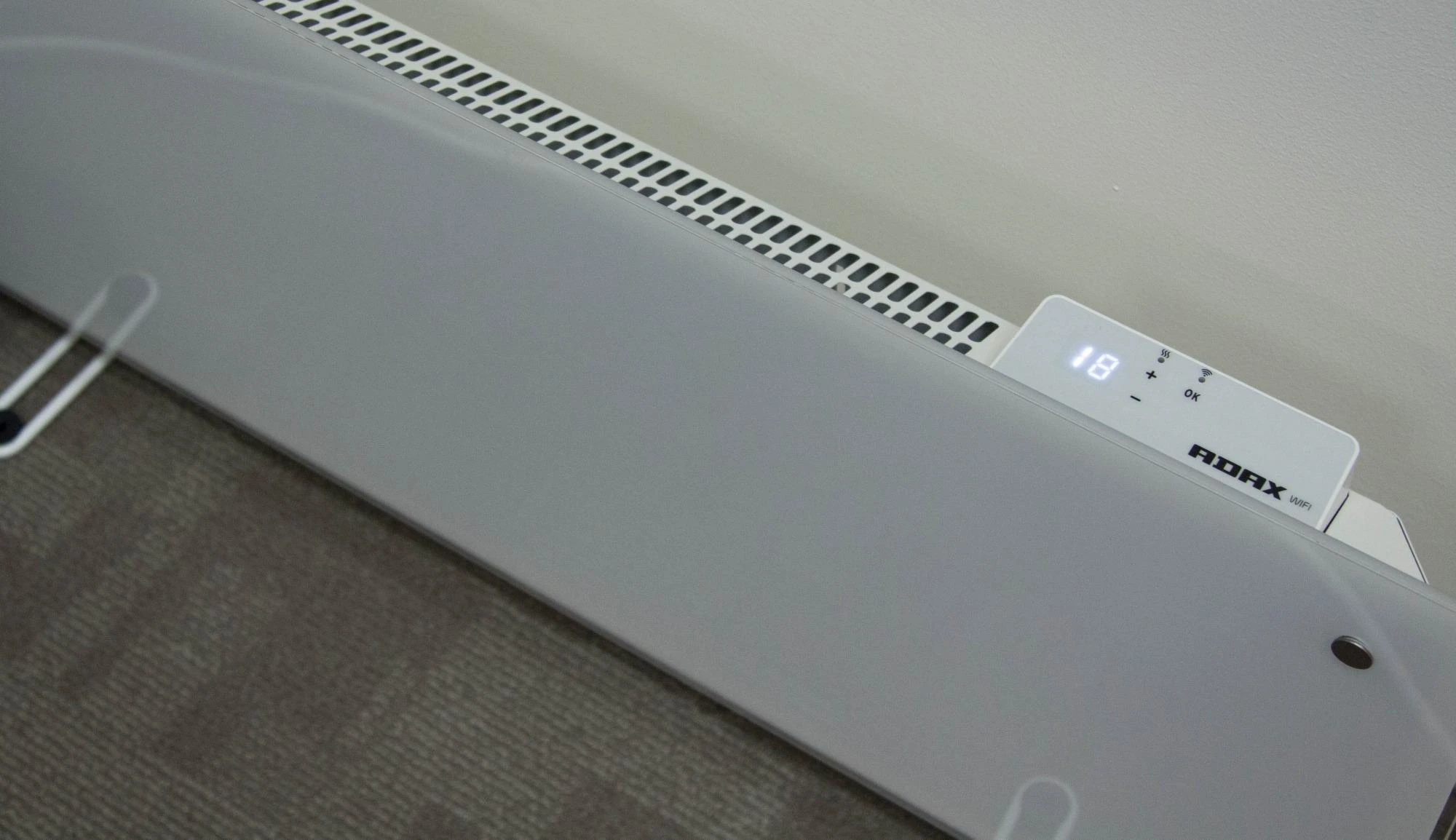 Adax elektrinis radiatorius CLEA H04 KWT Baltas, 400 W, 606mm