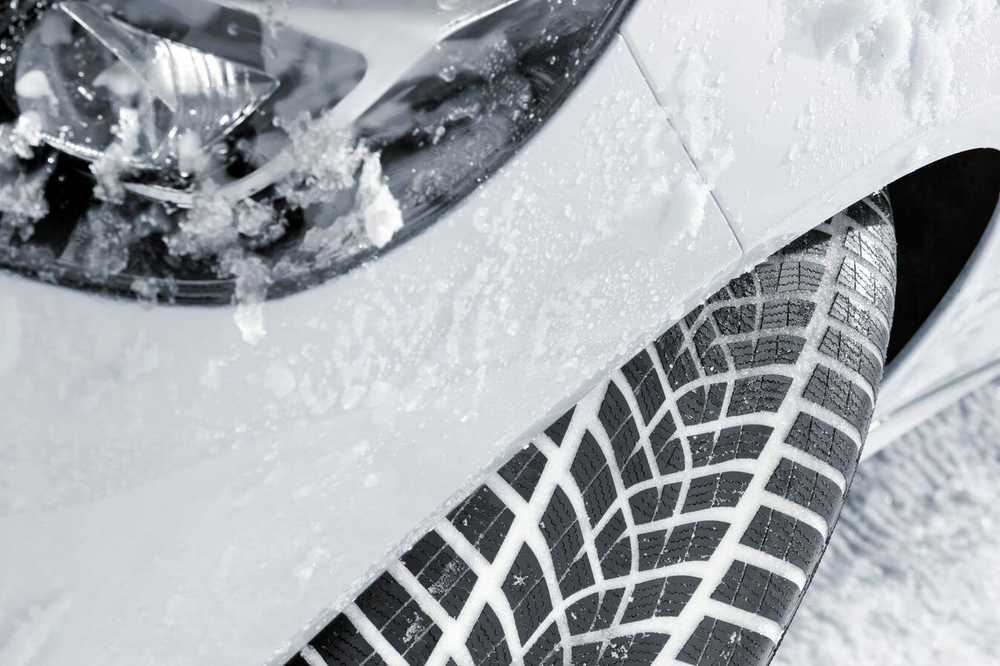 Goodyear Padangos UltraGrip Performance+ 103 V XL ( C B B 71 dB )