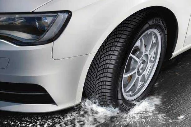 Goodyear 255/55R18 VECTOR 4SEASONS G3 105T OE