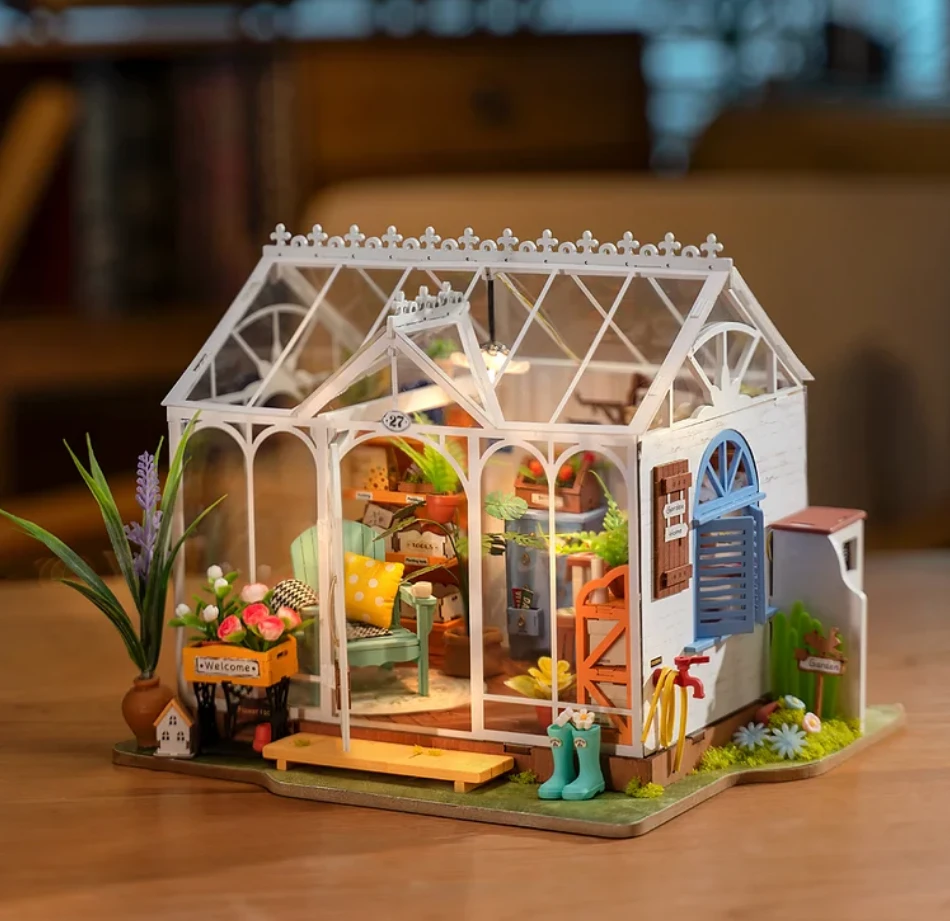 Robotime Mini namas 3D konstruktorius Dreamy Garden House