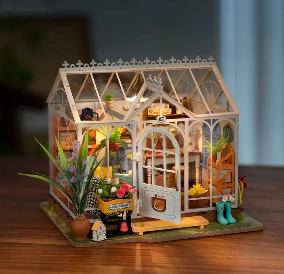 Robotime Mini namas 3D konstruktorius Dreamy Garden House