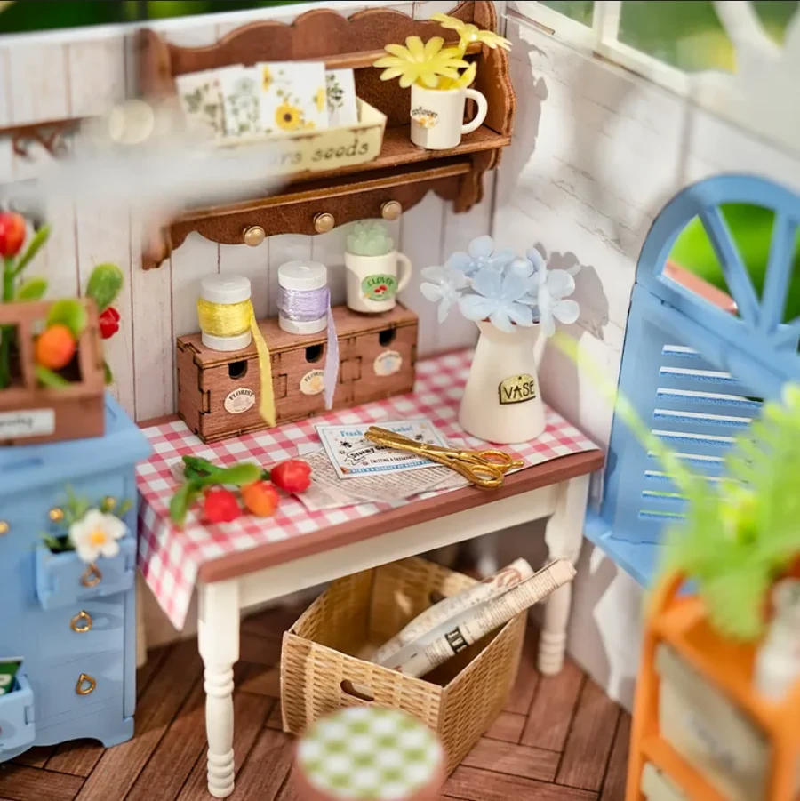 Robotime Mini namas 3D konstruktorius Dreamy Garden House