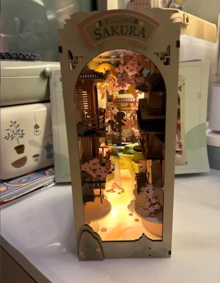 Robotime Mini namas 3D konstruktorius FALLING SAKURA