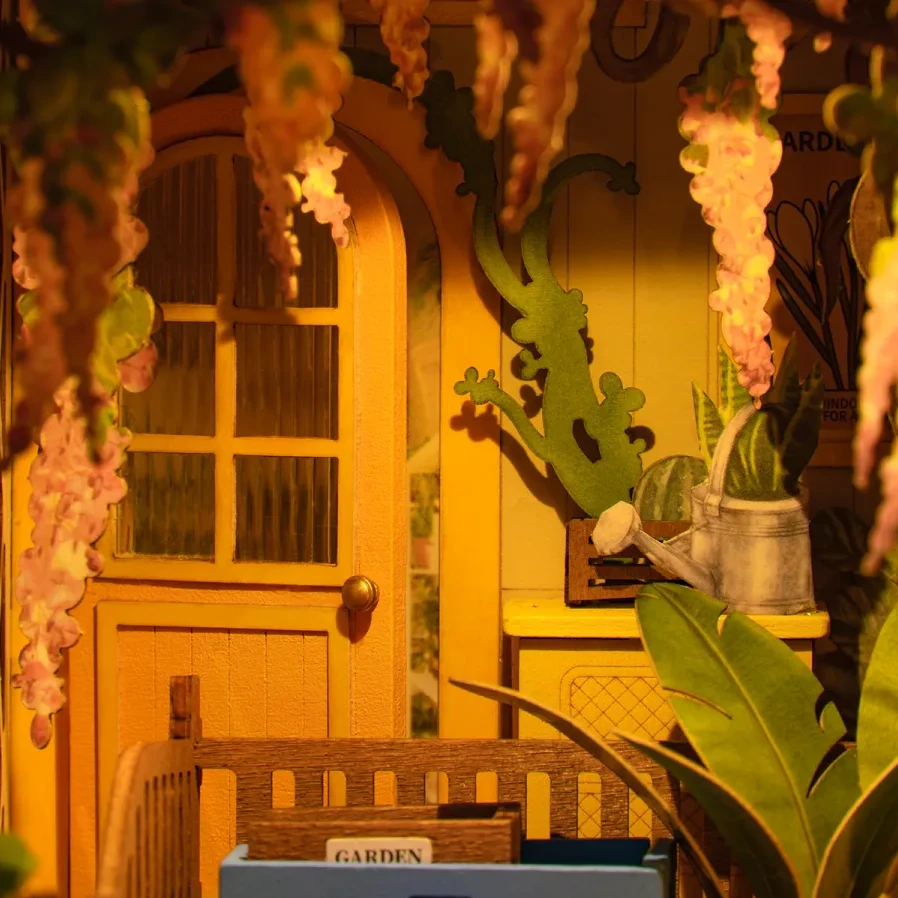 Robotime Mini namas 3D konstruktorius GARDEN HOUSE