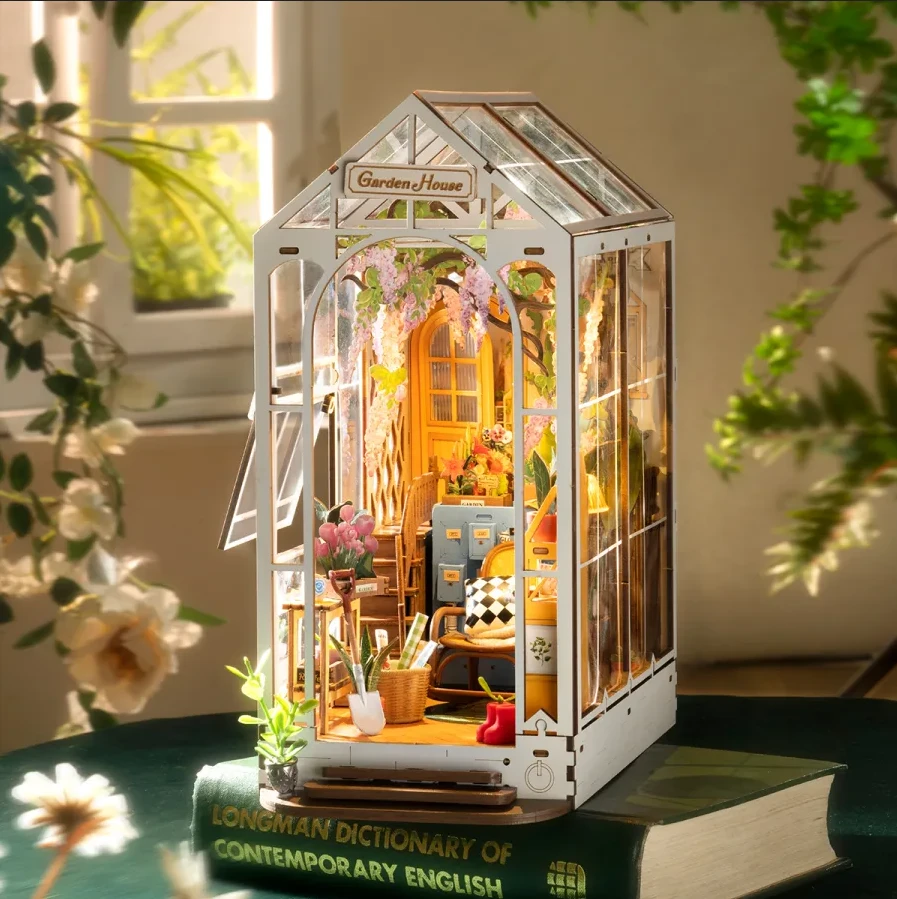 Robotime Mini namas 3D konstruktorius GARDEN HOUSE