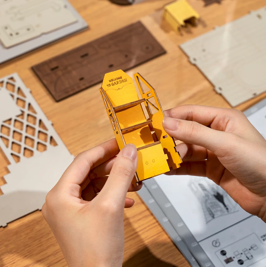 Robotime Mini namas 3D konstruktorius GARDEN HOUSE