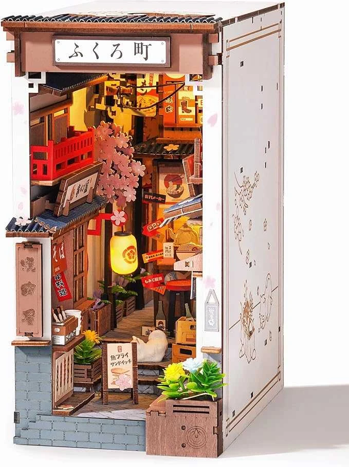 Robotime Mini namas 3D konstruktorius Sakura Wine Alley