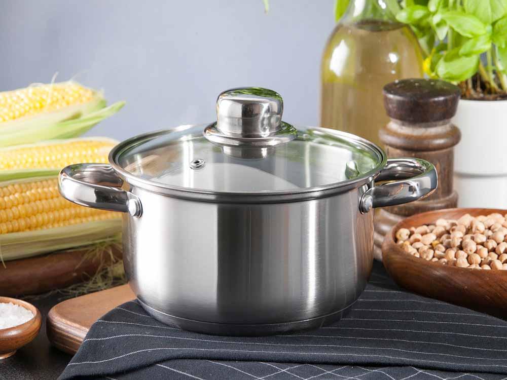 FABIO NERŪDIJANČIO PLIENO PUODAS SU RANKENA ir dangčiu 1,9L. 16CM