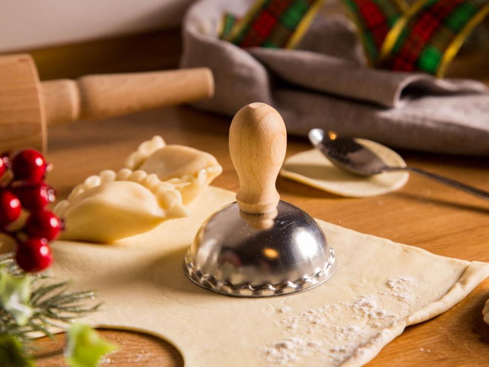 Practic Ravioli dumpling cutter
