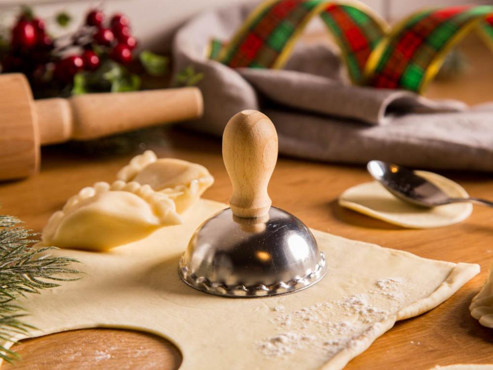 Practic Ravioli dumpling cutter
