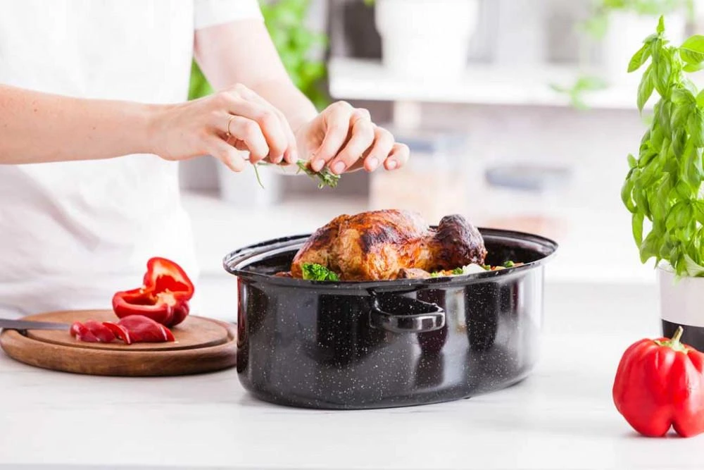 Altom Design Enamel roaster su dangčiu 7,1 L dia. 38 cm h 18 cm