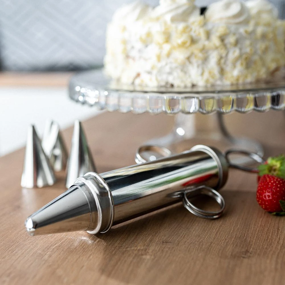 Metal cake decorator