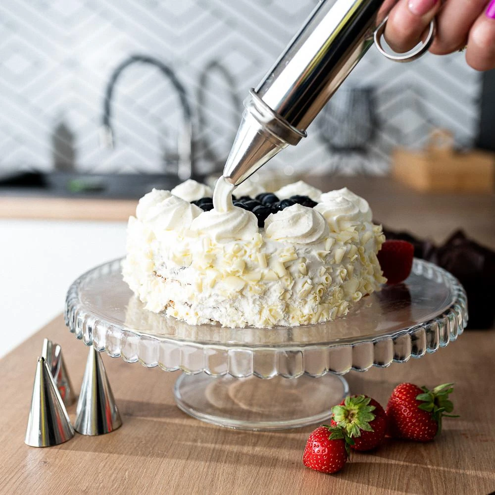 Metal cake decorator