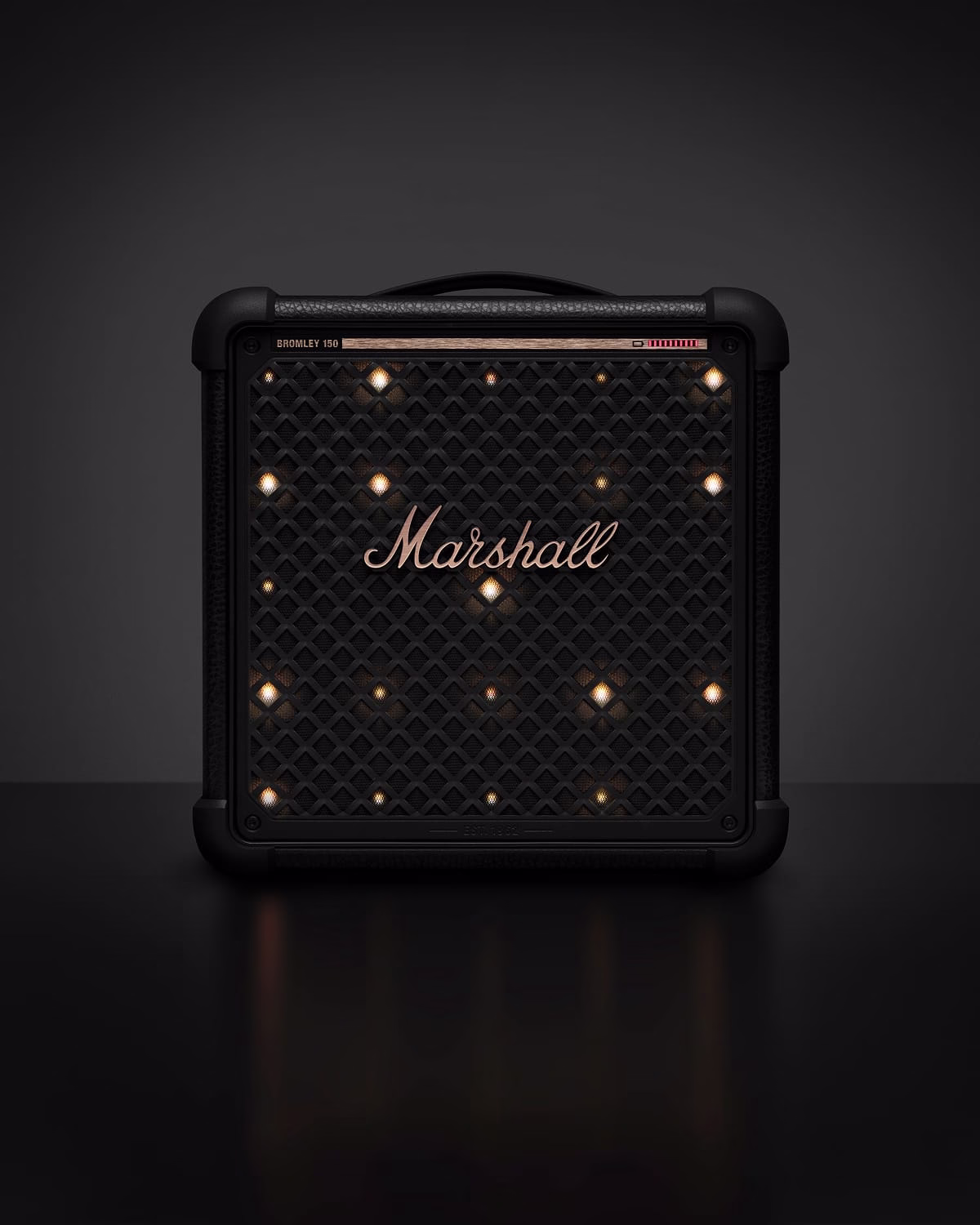 Nešiojama kolonėlė Marshall „Bromley 150“, juoda su žalvario spalvos detalėmis aprašymas - Prekės nuotrauka
