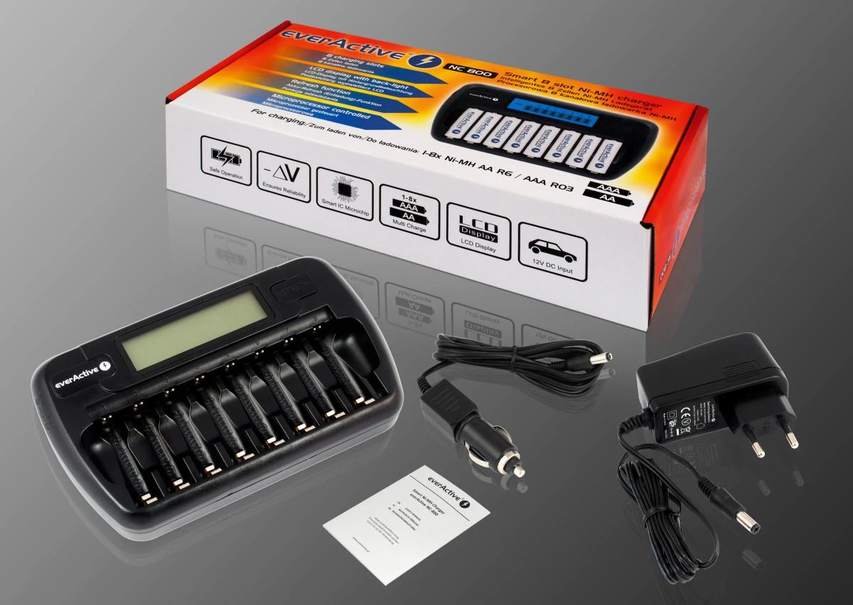 everActive 1-12 AA/AAA elementų kroviklis su LCD ekranu