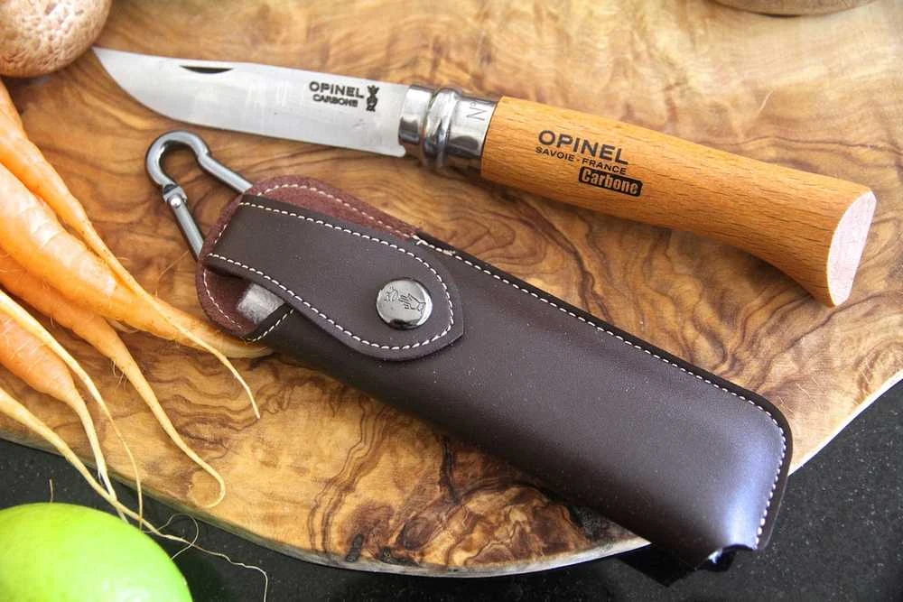 Kišeninis peilis OPINEL Nr. 08 Carbon su dėklu medinėje dėžutėje