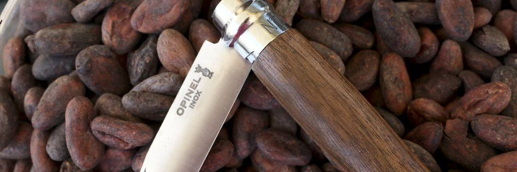 Opinel peilis Nr.8 riešutmedžio rankena dėžutėje