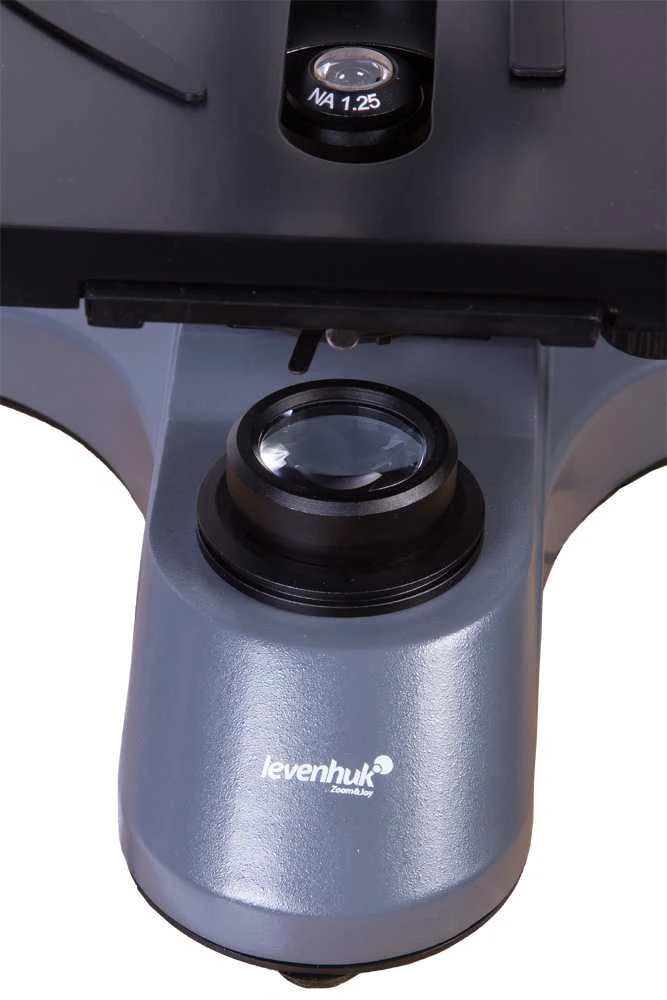 Levenhuk 700M monoklinis mikroskopas
