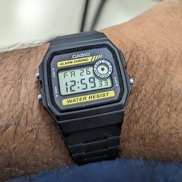 Laikrodis vyrams CASIO F-94WA-9D + dėžutė