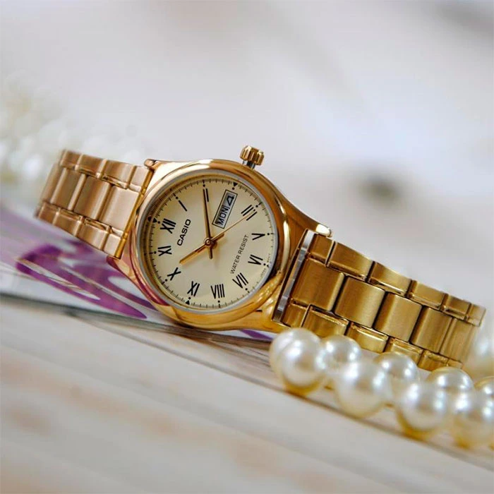 CASIO LTP-V006G-9BUDF moteriškas laikrodis (zd585a) + dėžutė