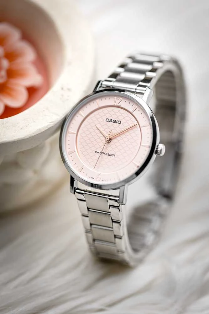 CASIO LTP-VT04D-4A moteriškas laikrodis (zd659c) + dėžutė