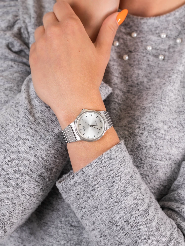 Casio moteriškas laikrodis MQ-24D-7E + dėžutė (zd625b)