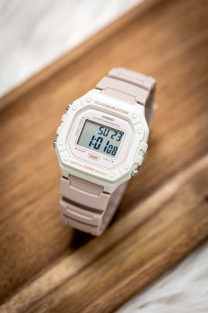 CASIO UNISEX LAIKRODIS W-218HC-4A2 + DĖŽUTĖ (zd208i)