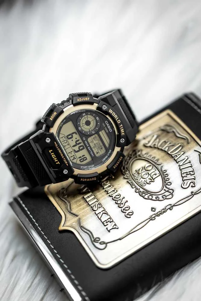 Casio vyriškas laikrodis AE-1400WH-9AVEF (zd110b)