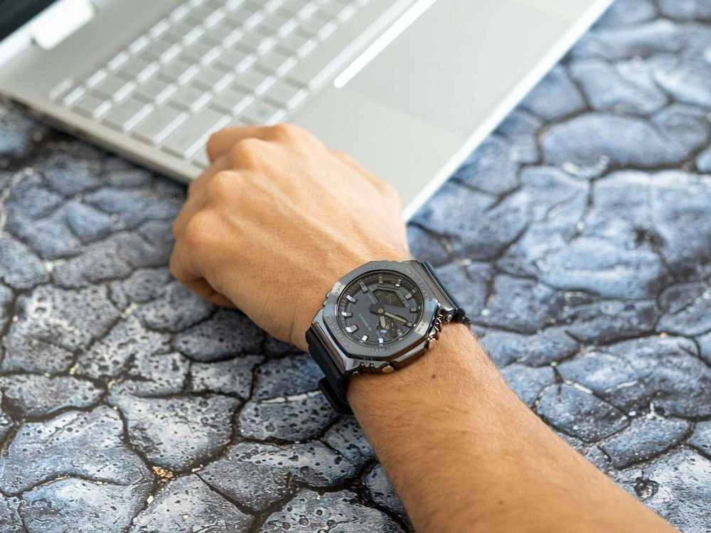Laikrodis Casio G-SHOCK ORIGIN GM-2100N-2AER METALU Dengtas