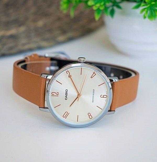 Moteriškas laikrodis CASIO LTP-VT01L-5B + BOX