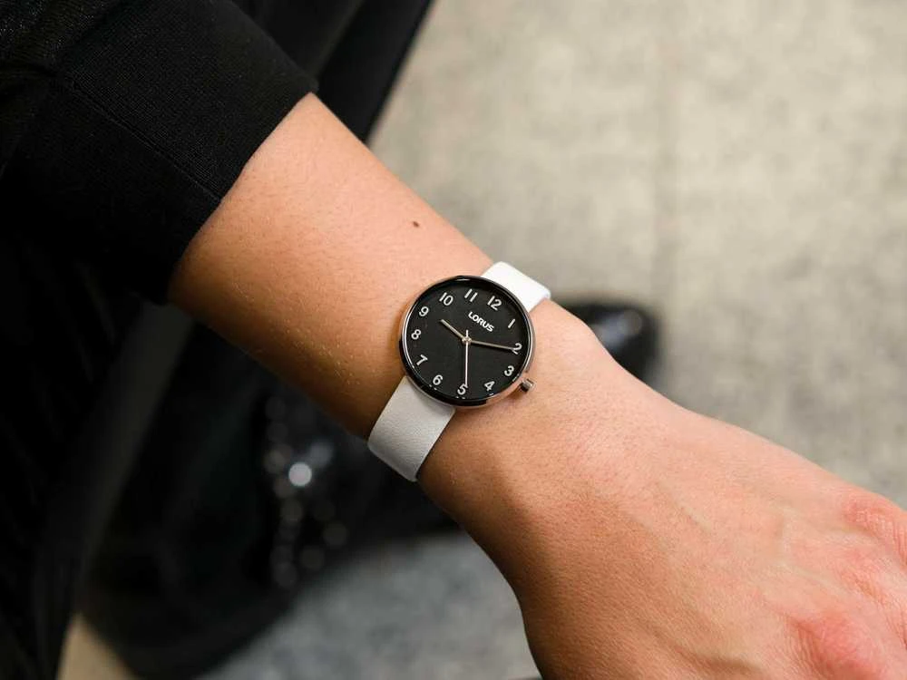 Lorus RG225SX9 moteriškas laikrodis + dėžutė