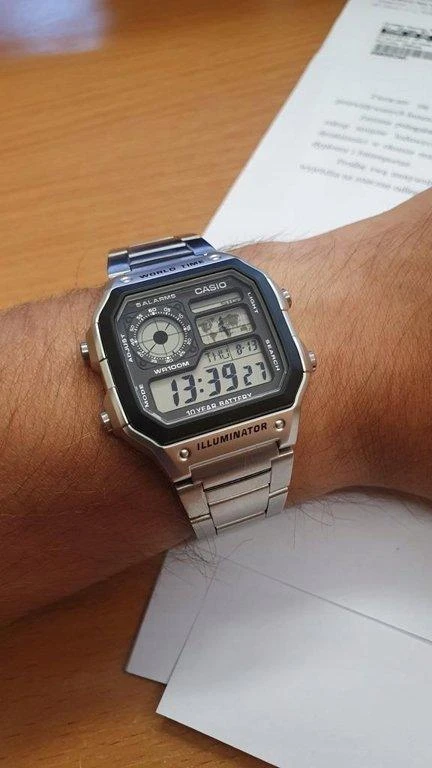 Casio AE-1200WHD-1AVEF