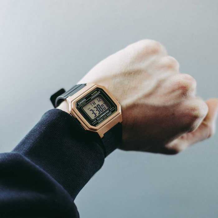 UNISEX CASIO W-217HM-9A LAIKRODIS + DĖŽĖ