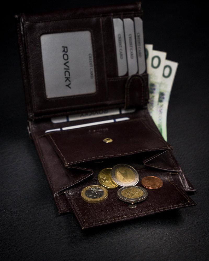 Erdvi vyriška piniginė iš natūralios grūdėtos odos su RFID apsauga - Rovicky
