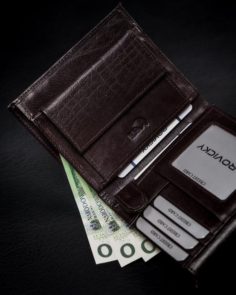 Erdvi vyriška piniginė iš natūralios grūdėtos odos su RFID apsauga - Rovicky