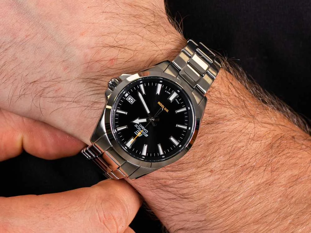 Laikrodis Casio Edifice EFV-100D-1AVUEF (Ekspozicinė prekė)