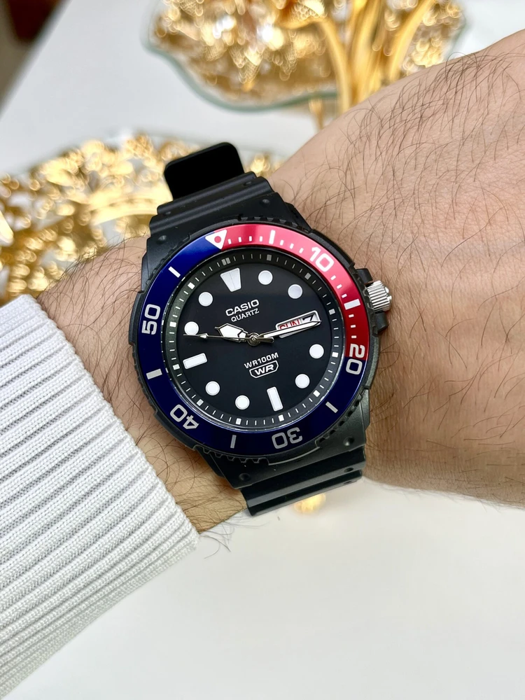 Laikrodis Casio Vintage kolekcija CASIO SPORT DIVER 100M – Juodas MRW-230H-1E2VDF