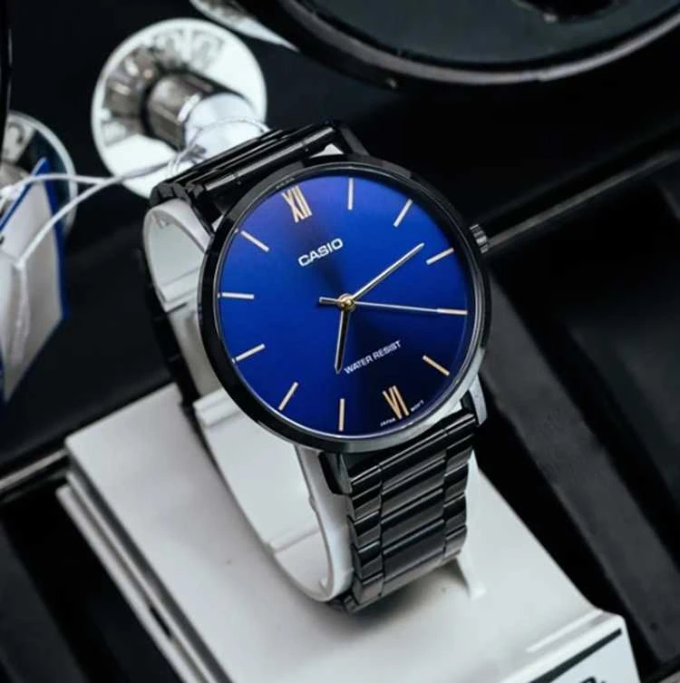 Casio Vyriškas laikrodis MTP-VT01B-2B + DĖŽUTĖ