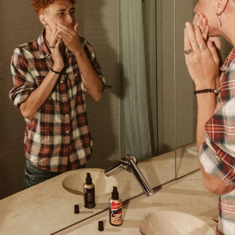18.21 Man Made Octane 100 Face Lotion Sweet Tobacco drėkinantis veido losjonas vyrams, 60 ml